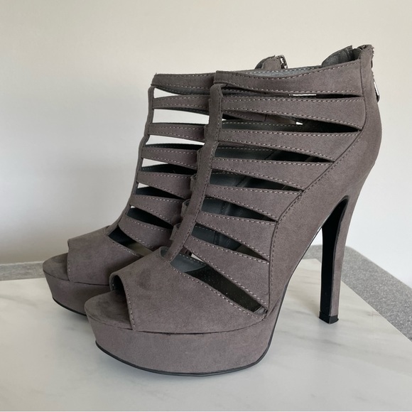 Like New Guess Heels “Cerys” - Picture 1 of 7